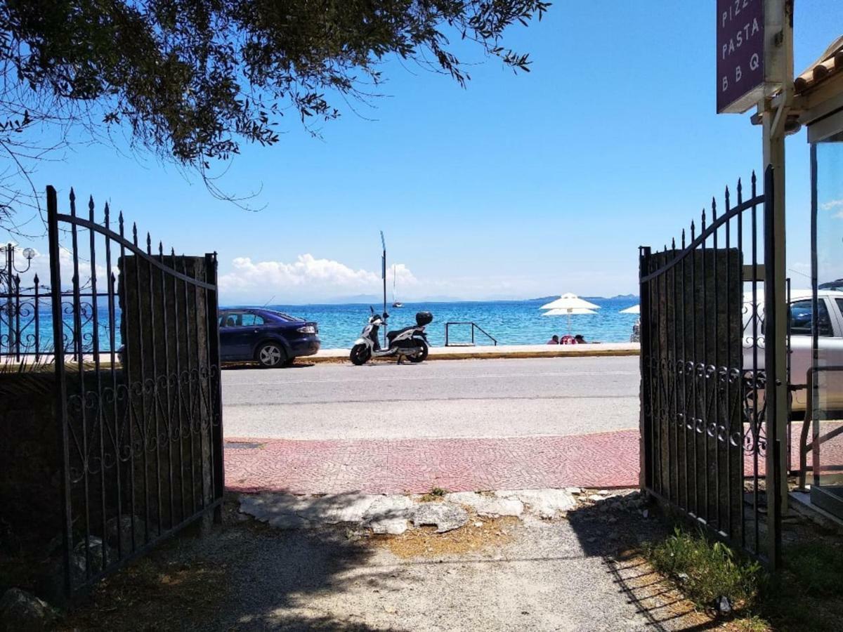 Seaview Stone Apartment In Ipsos Beach 外观 照片