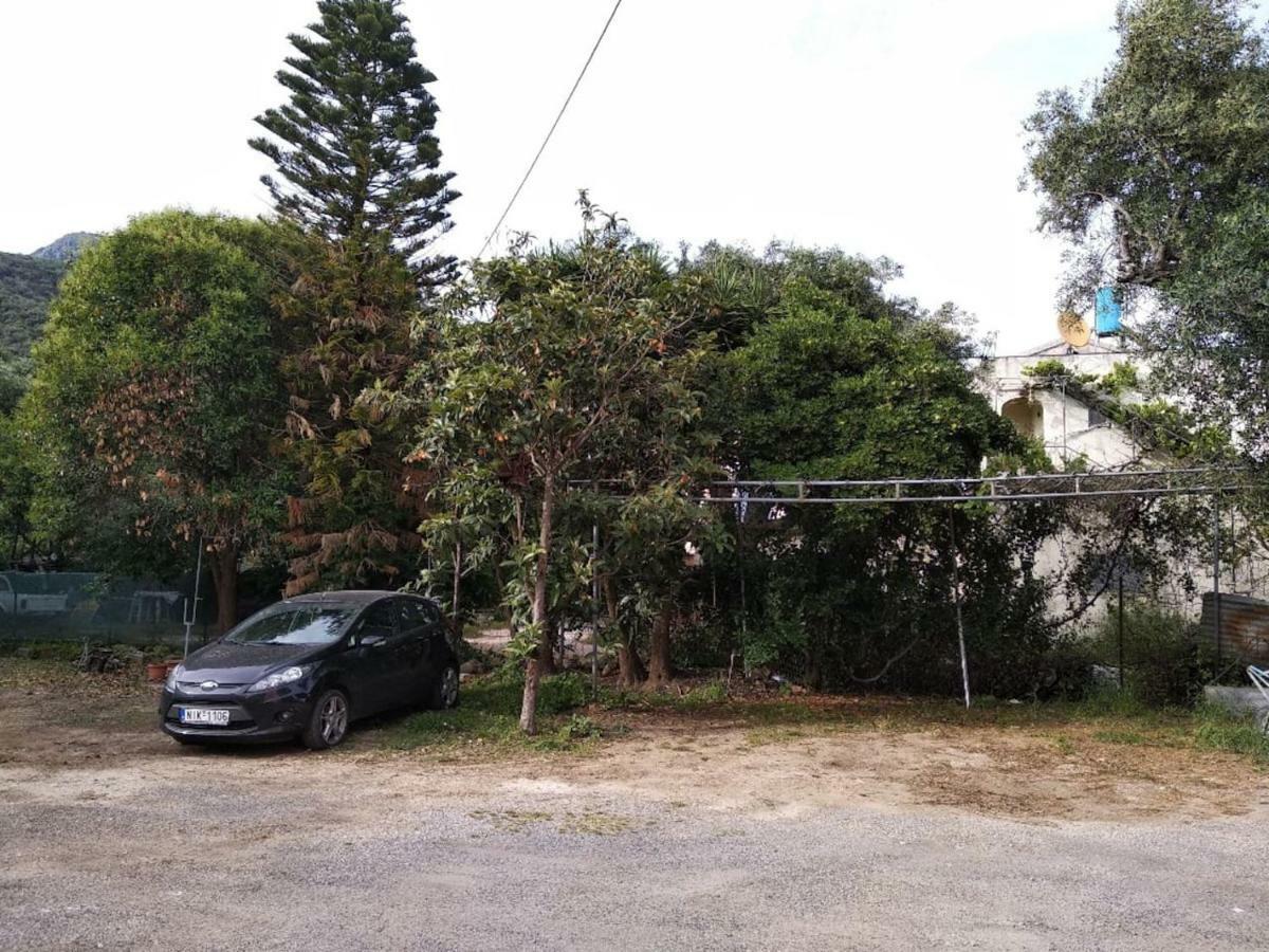 Seaview Stone Apartment In Ipsos Beach 外观 照片